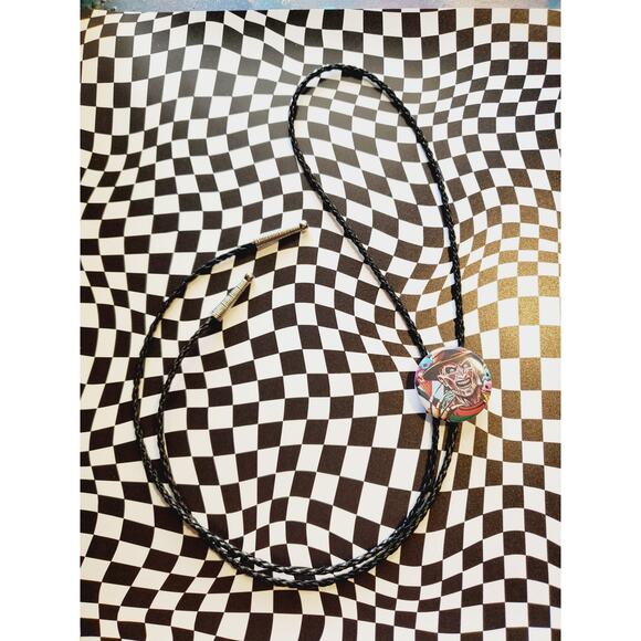 Horor inspired button style bolotie style necklace unique horror Freddy jewelry - Picture 3 of 3